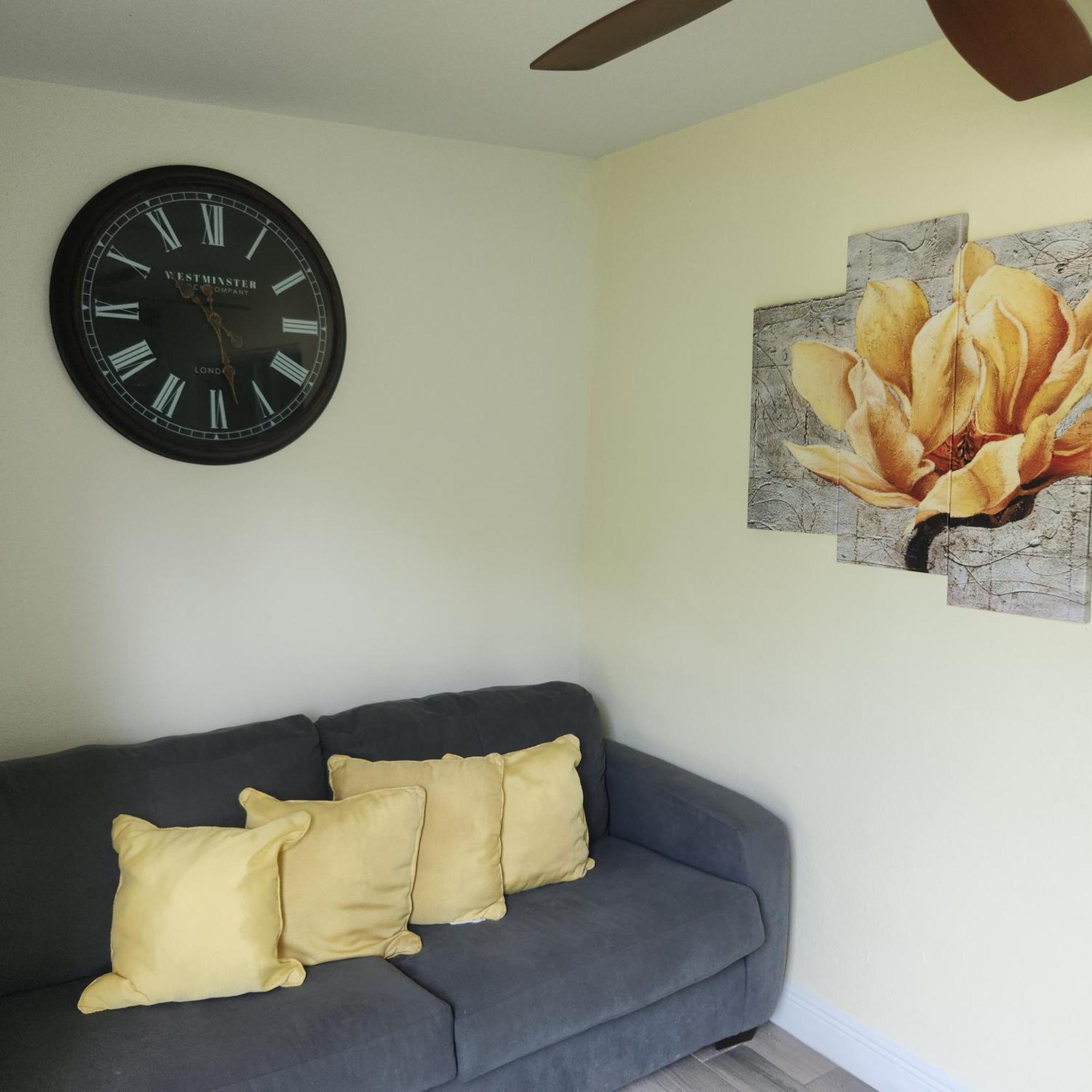 Jubilee Gardens Freeport Otel Dış mekan fotoğraf